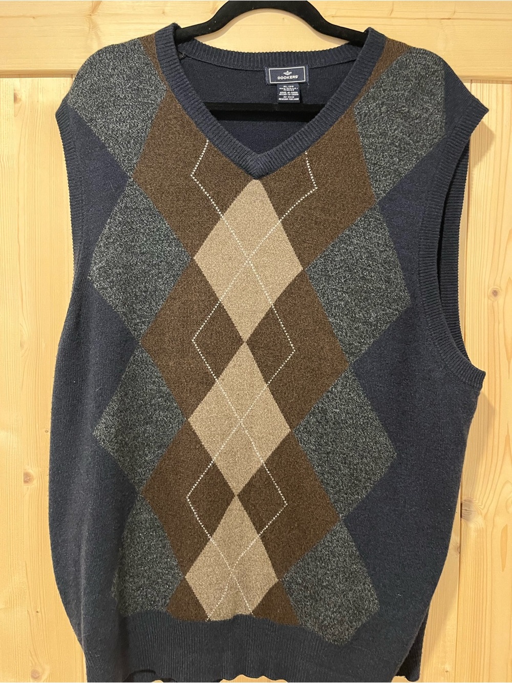 Dockers Navy Argyle V-Neck Sweater Vest with Brown & Tan Diamonds XL ⛳️